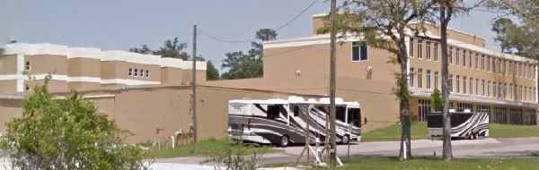 D’leons Hair Studio 717 Benton Ave Brooksville Florida 