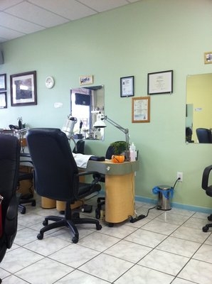 Fresh Nails 9652 SW 72nd St Miami Florida 
